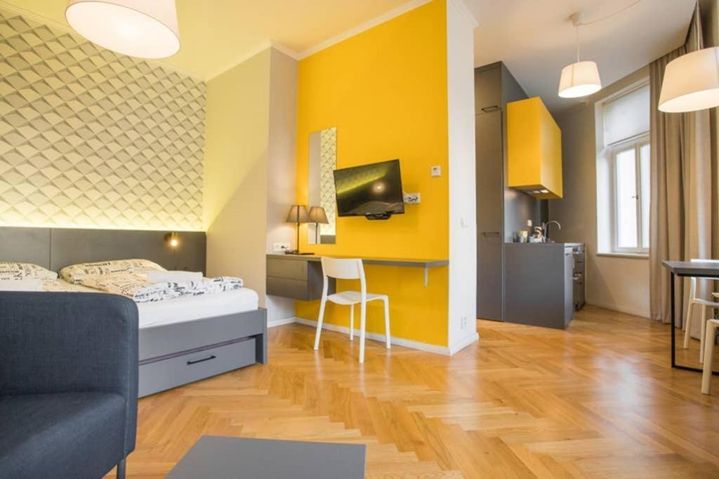 Design Studio Andel, All Historical Sights Walkable Praha Bagian luar foto