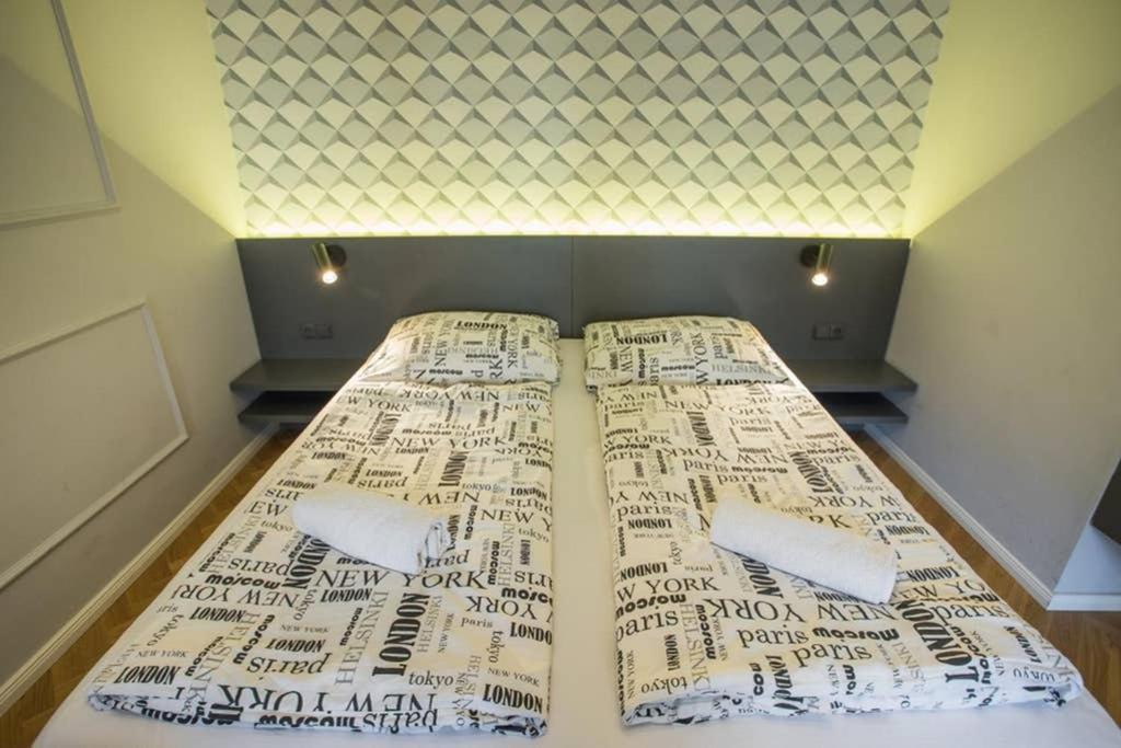 Design Studio Andel, All Historical Sights Walkable Praha Bagian luar foto